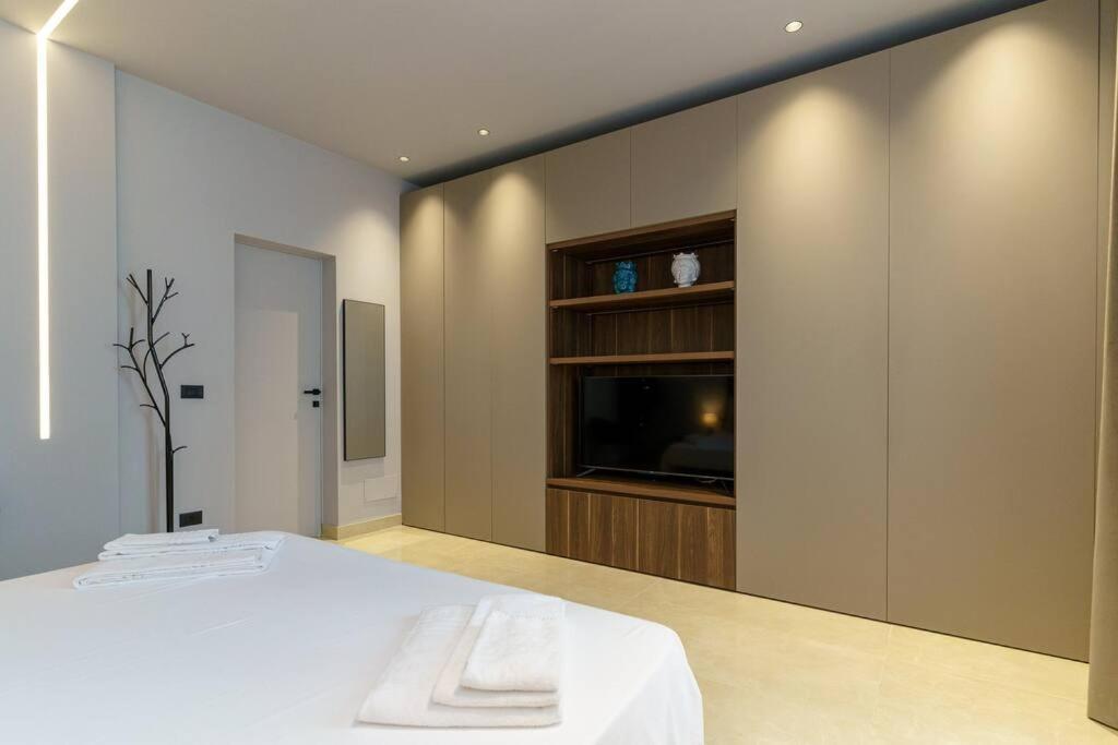 Domus Lavica Apartment *